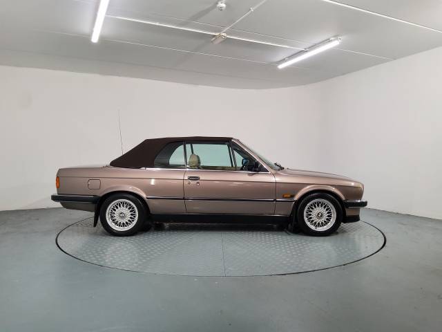 BMW 325i