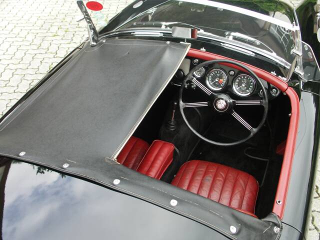 MG MGA 1500