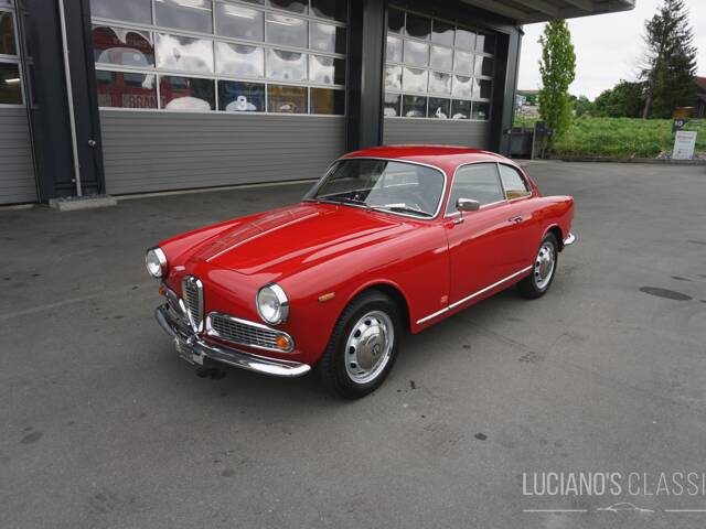 Image 1/68 of Alfa Romeo Giulietta Sprint 1300 (1965)