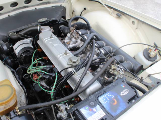 Triumph TR 6 PI