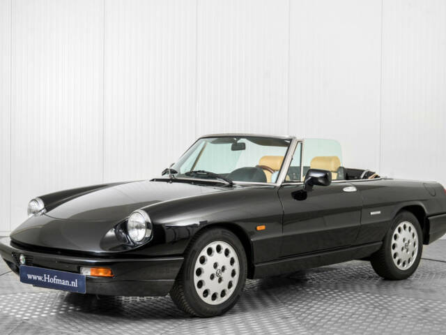 Bild 1/50 von Alfa Romeo 2.0 Spider (1991)