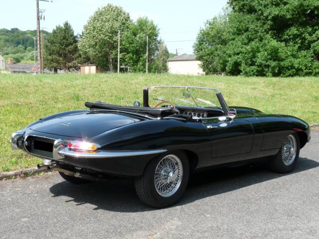 Jaguar E-Type 3.8