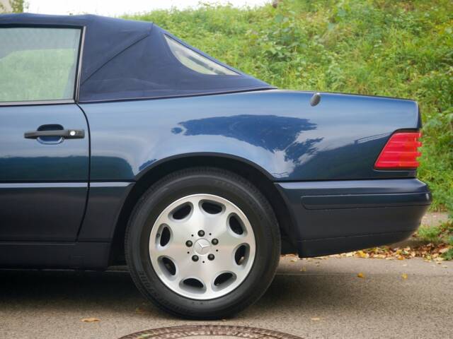 Mercedes-Benz SL 320