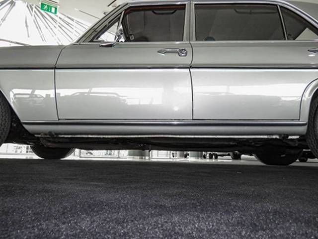 Mercedes-Benz 300 SEL 3.5