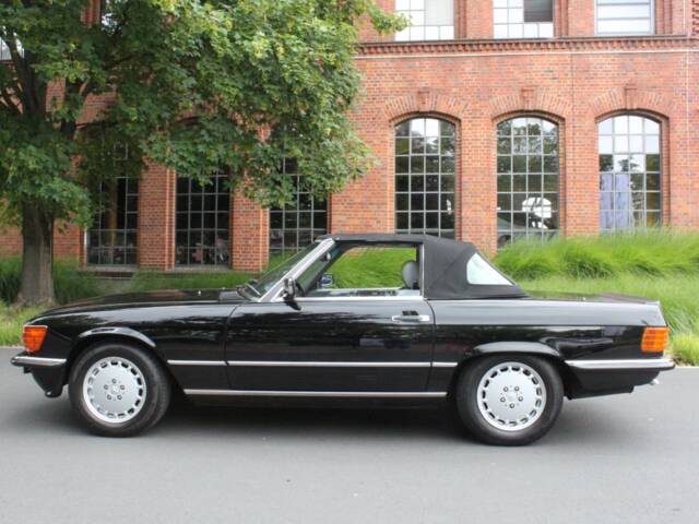 Mercedes-Benz 500 SL