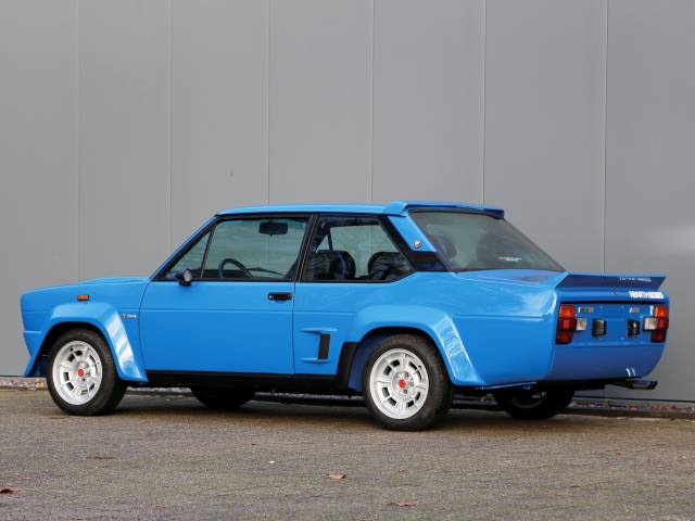 Fiat 131 Mirafiori 2 porte - a photo on