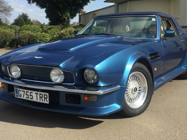 Aston Martin V8 Vantage Volante
