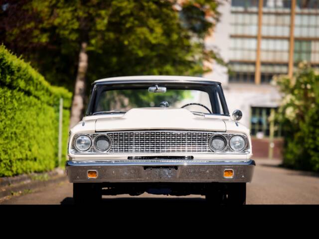 Ford Fairlane 500