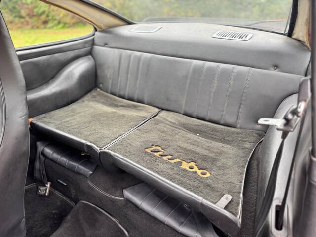 Porsche 911 Turbo 3.3