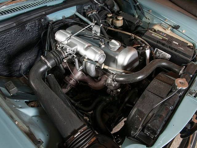 Mercedes-Benz 200 D
