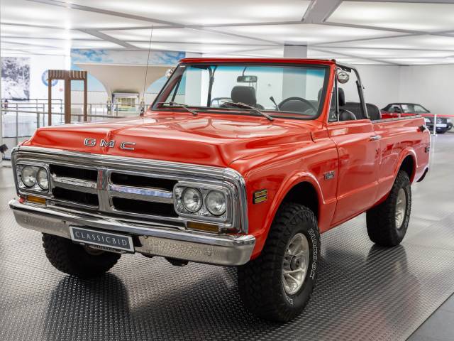 Image 1/39 of GMC Jimmy (1970)