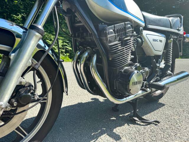 Yamaha XS 750