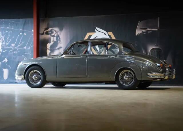 Jaguar Mk II 3.8