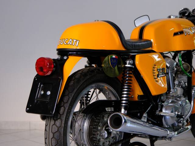 Ducati 750 Sport