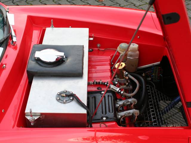 Ginetta G 15