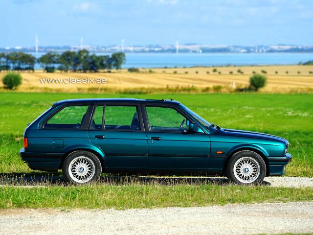 Bild 1/18 von BMW 316i Touring (1994)
