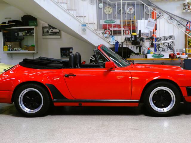 Porsche 911 Carrera 3.2