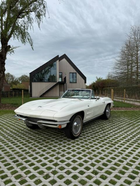 Chevrolet Corvette Sting Ray Convertible