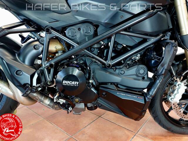 Ducati 848 EVO