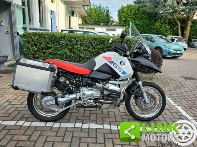 Bild 1/10 von BMW DUMMY (2000)