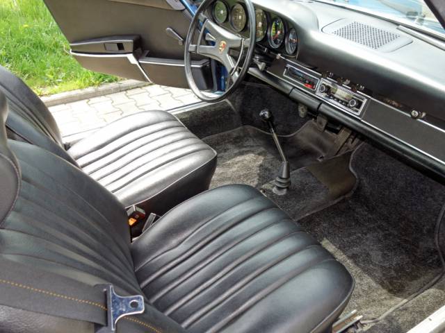 Porsche 911 2.4 T