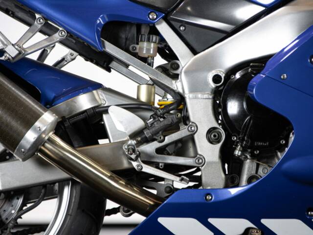 Yamaha YZF 1000 R1