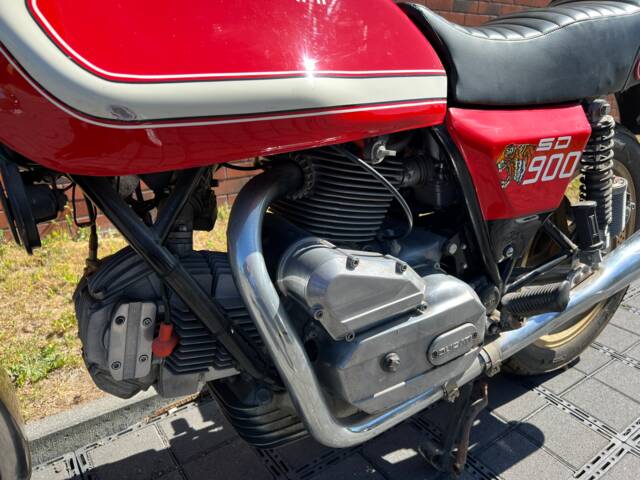 Ducati 900 SS