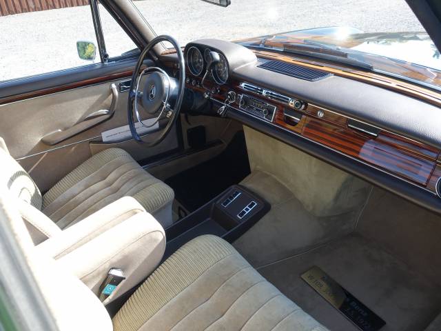 Mercedes-Benz 300 SEL 3.5