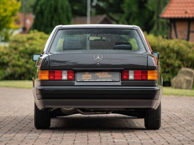 Mercedes-Benz 190 E