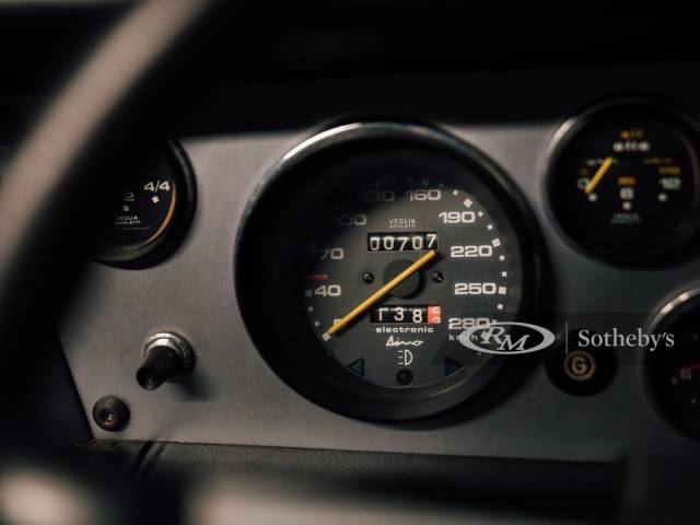 Ferrari Dino 308 GT4