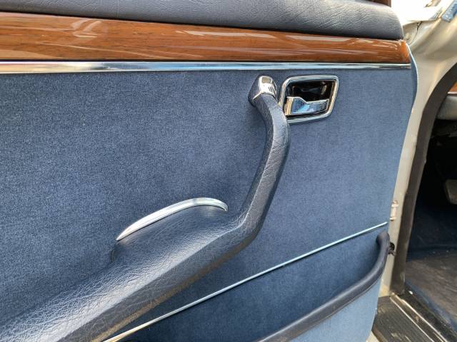 Mercedes-Benz 300 SEL 6.3