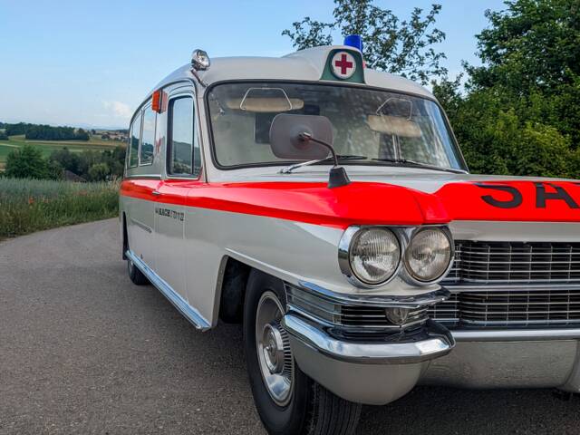 Cadillac Ambulance Carrosserie Köng