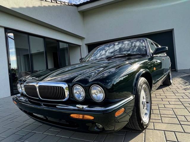 Jaguar XJ 8 Executive