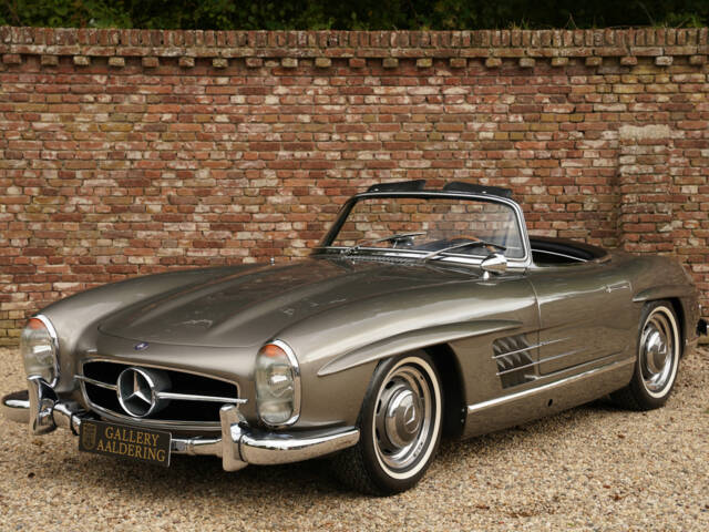 Image 1/50 of Mercedes-Benz 300 SL Roadster (1962)