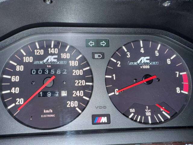 BMW 325i