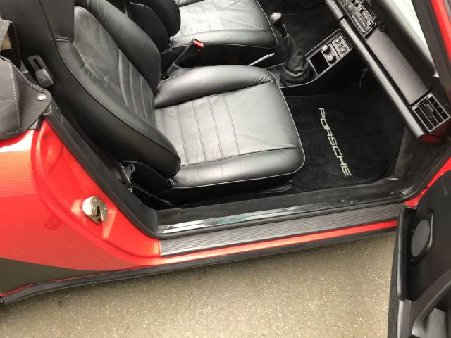Porsche 911 Carrera 3.2 (WTL)