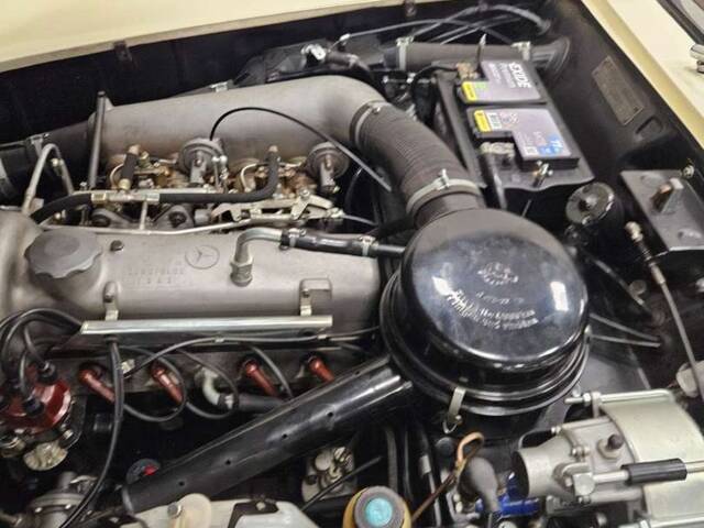 Mercedes-Benz 190 SL