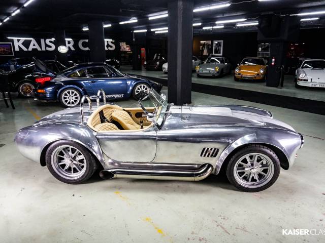 AC Cobra 427