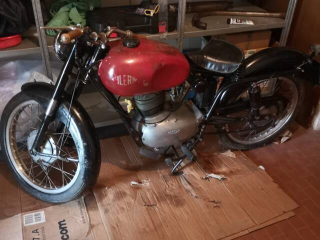 Gilera 150 Sport