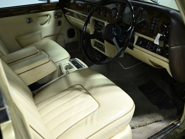 Rolls-Royce Silver Shadow II
