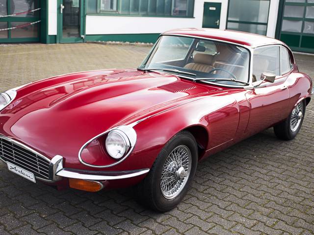 Jaguar E-Type V12 (2+2)