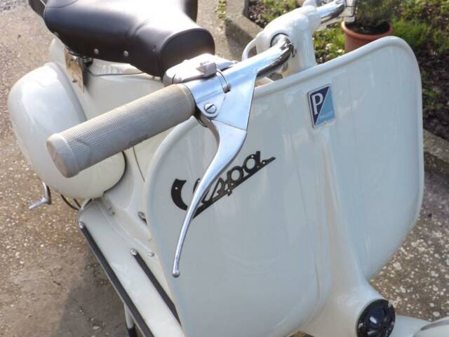 Piaggio Vespa 125