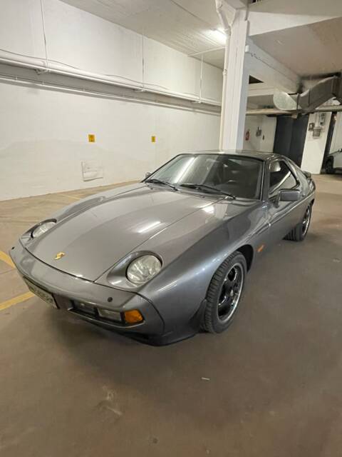 Image 1/21 of Porsche 928 S (1986)