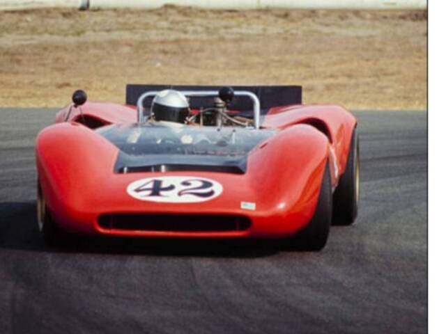 Lola T70