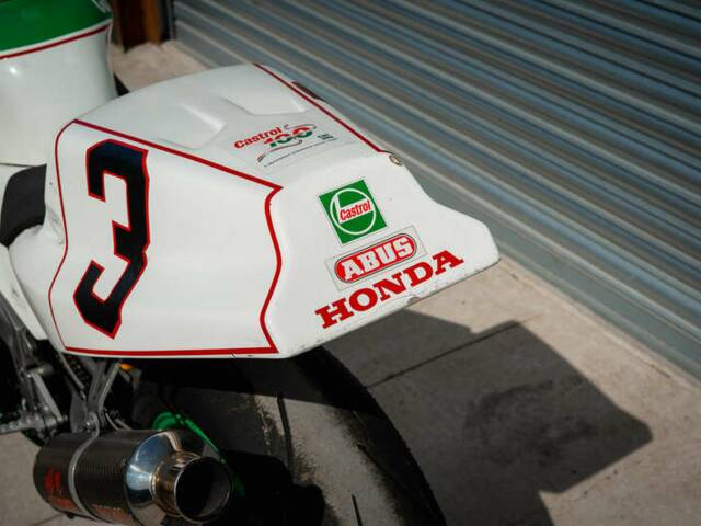 Honda VFR 750R RC 30