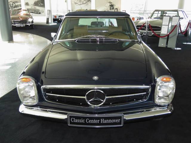 Mercedes-Benz 280 SL
