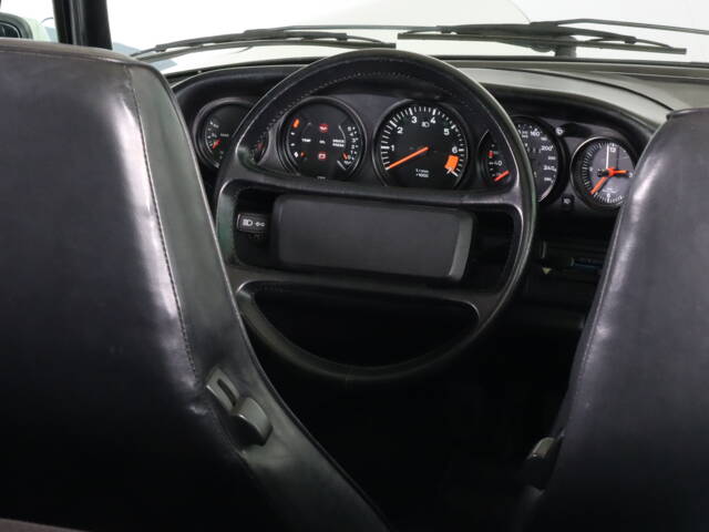 Porsche 911 Carrera 3.2 (WTL)
