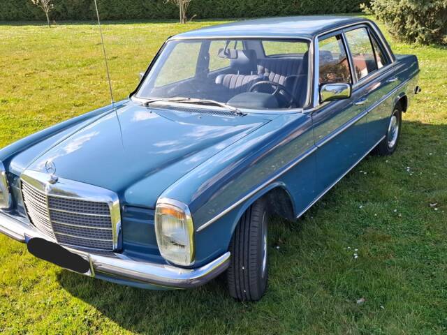 Afbeelding 1/13 van Mercedes-Benz 230&#x2F;4 (1974)