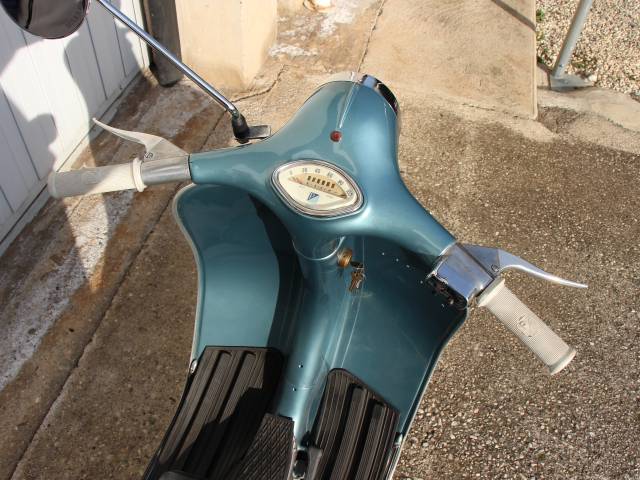 Piaggio Vespa 150 - Vista superiore manubrio