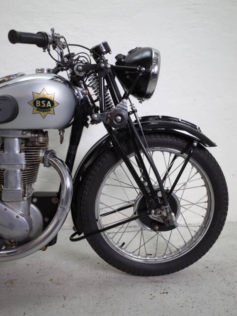 BSA M 24 Gold Star